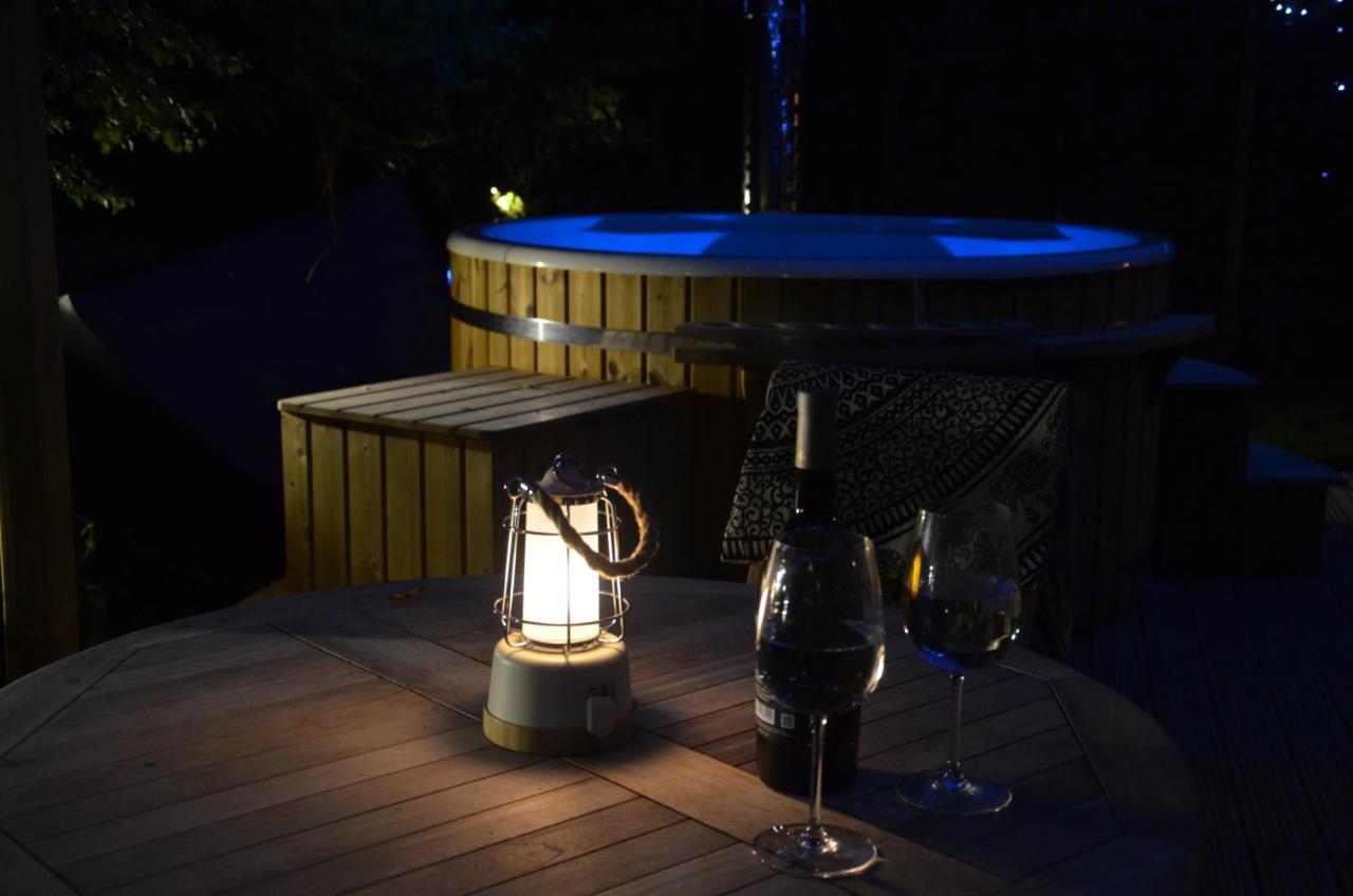 Hotel Stamford Meadows Glamping With Private Hot Tubs Zewnętrze zdjęcie