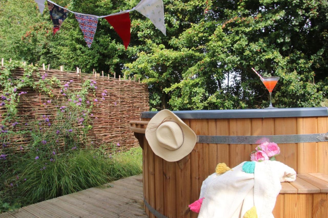 Hotel Stamford Meadows Glamping With Private Hot Tubs Zewnętrze zdjęcie