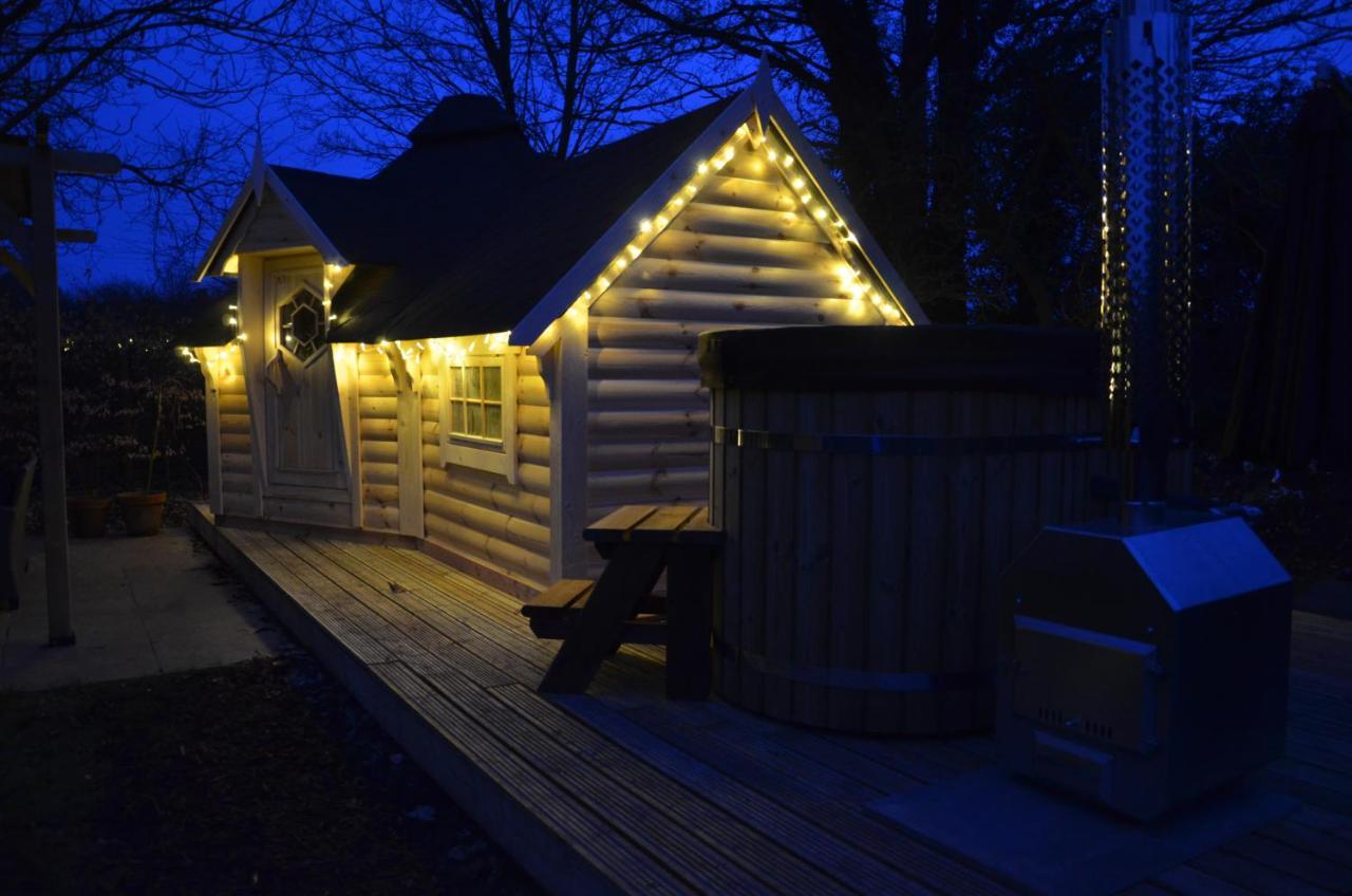 Hotel Stamford Meadows Glamping With Private Hot Tubs Zewnętrze zdjęcie