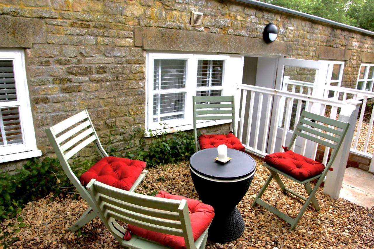 Hotel Stamford Meadows Glamping With Private Hot Tubs Zewnętrze zdjęcie